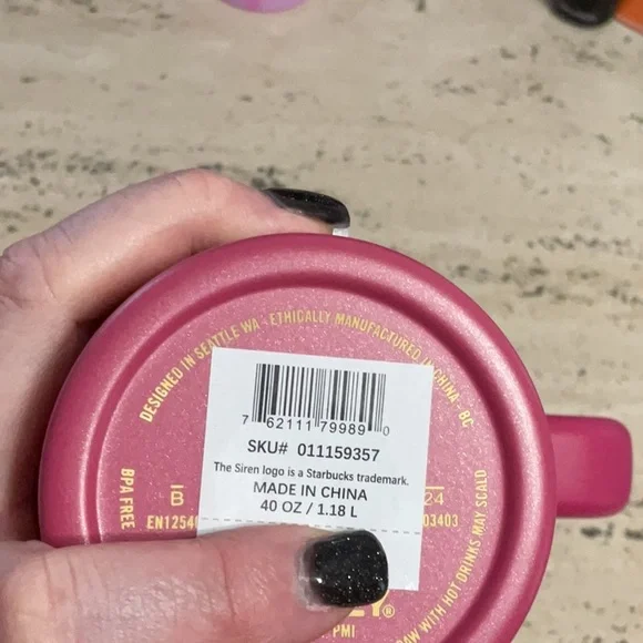 Starbucks x Stanley 2024 Holiday Glitter Pink  Quencher 40 oz - NEW - Picture 4 of 4